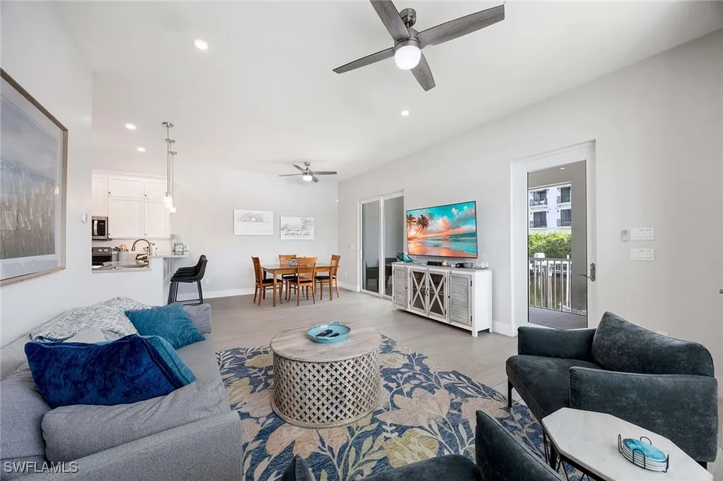 1395 Curlew Avenue Naples FL 34102