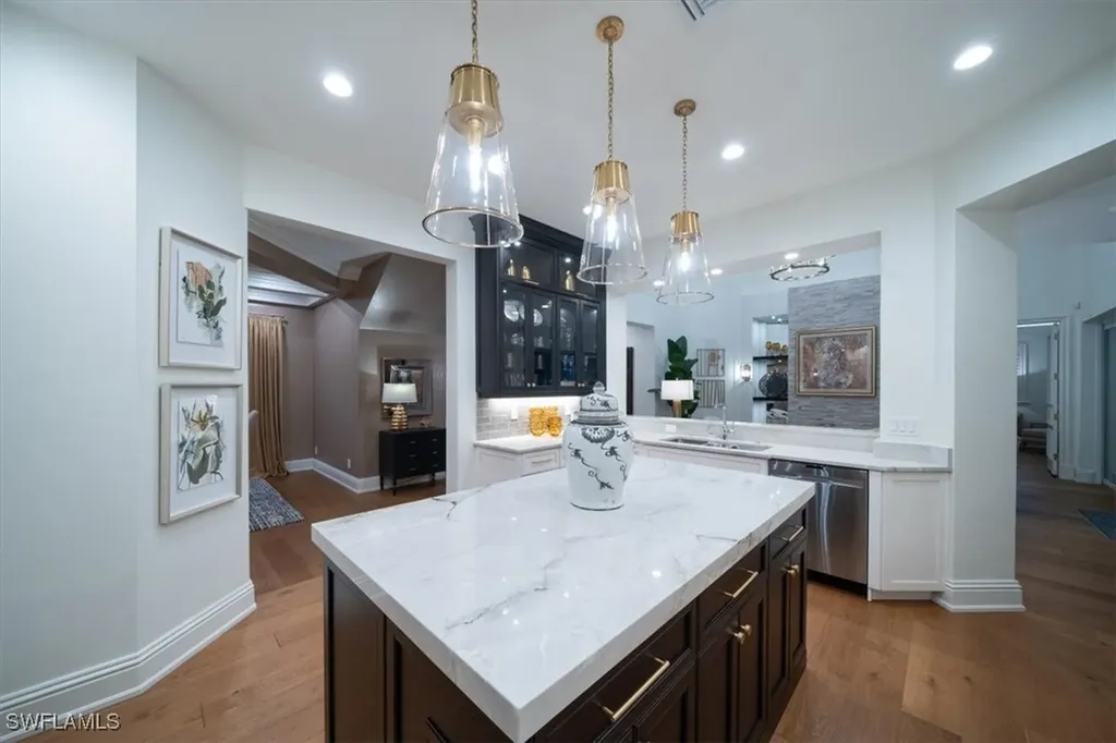 33 3rd Street S Naples FL 34102