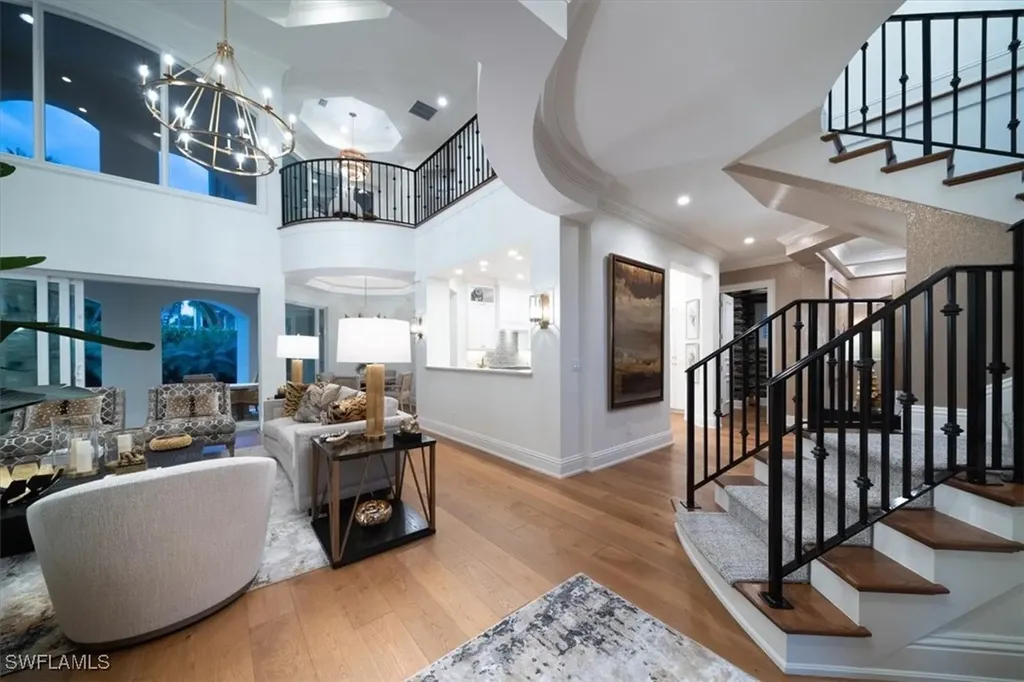 33 3rd Street S Naples FL 34102