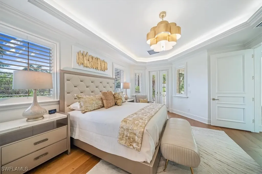 33 3rd Street S Naples FL 34102