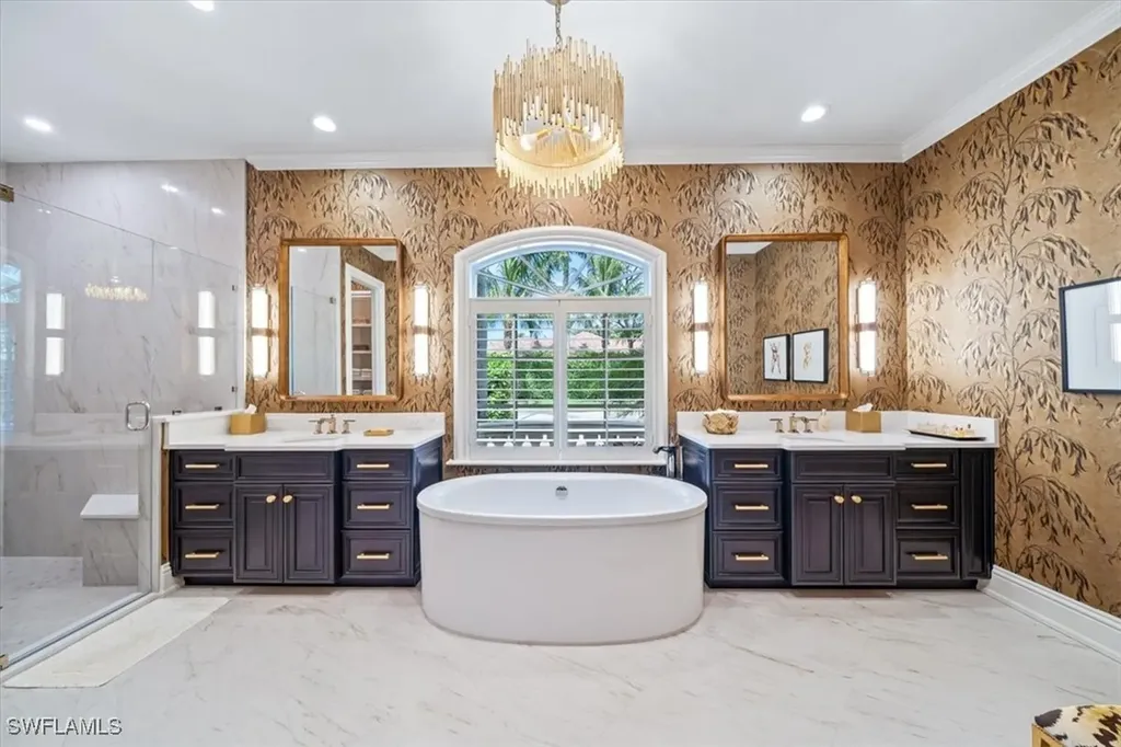 33 3rd Street S Naples FL 34102