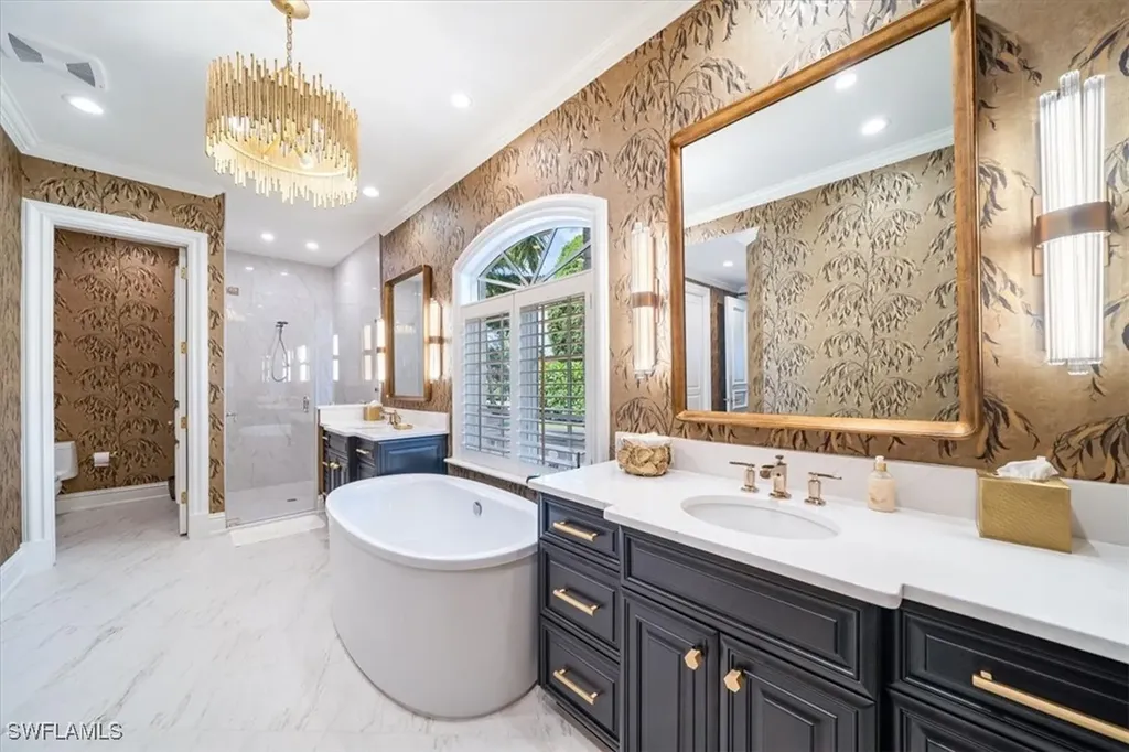 33 3rd Street S Naples FL 34102