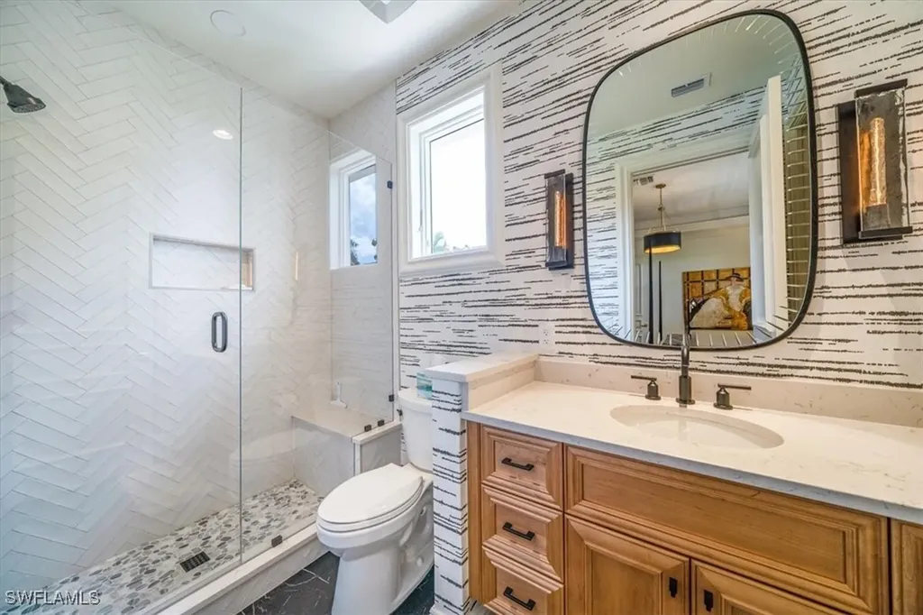 33 3rd Street S Naples FL 34102