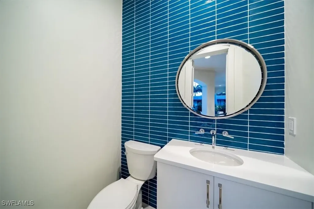 33 3rd Street S Naples FL 34102