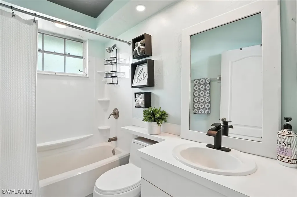 5242 17th Place SW Naples FL 34116