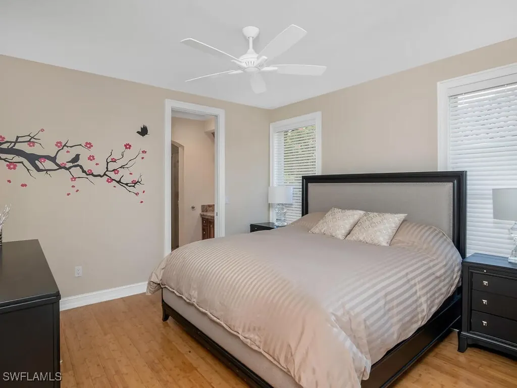 938 Spanish Moss Trail Naples FL 34108