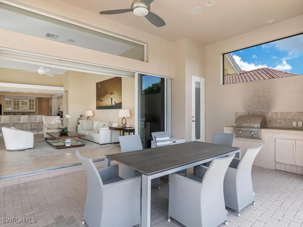 938 Spanish Moss Trail Naples FL 34108