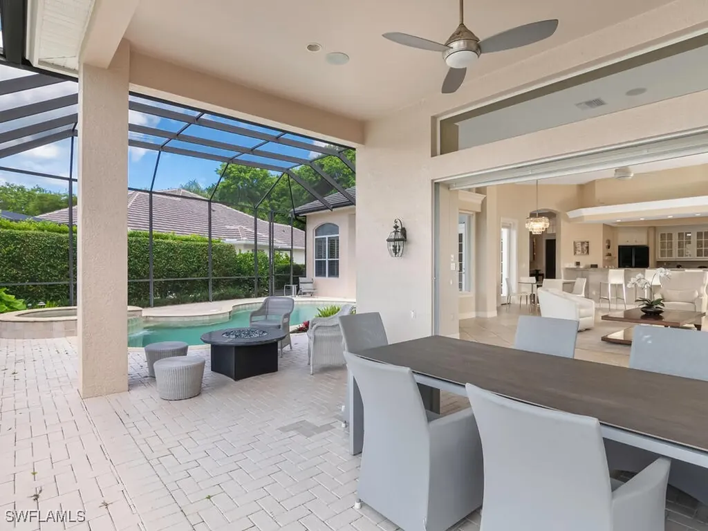 938 Spanish Moss Trail Naples FL 34108