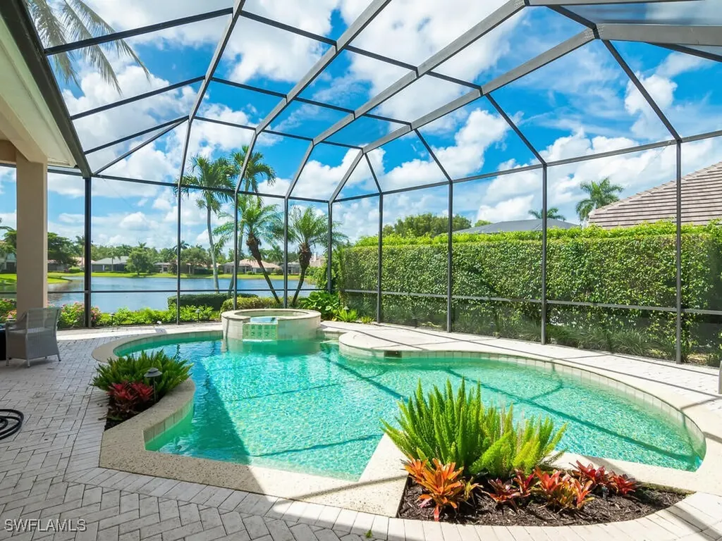 938 Spanish Moss Trail Naples FL 34108