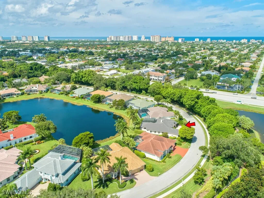 938 Spanish Moss Trail Naples FL 34108