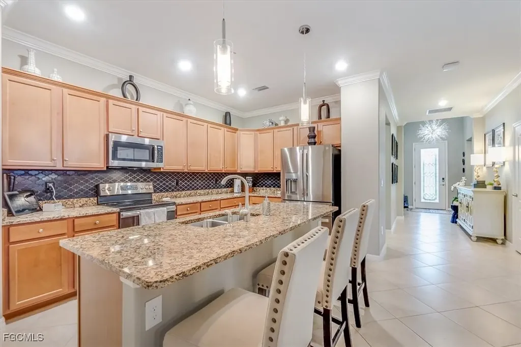 2549 Caslotti Way Cape Coral FL 33909