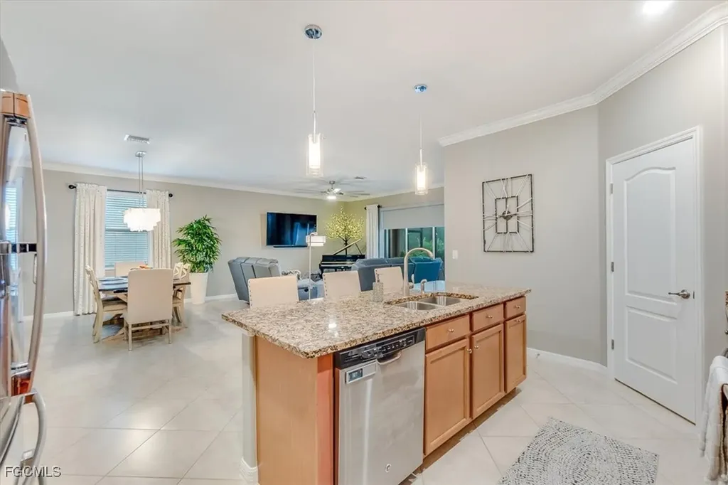 2549 Caslotti Way Cape Coral FL 33909