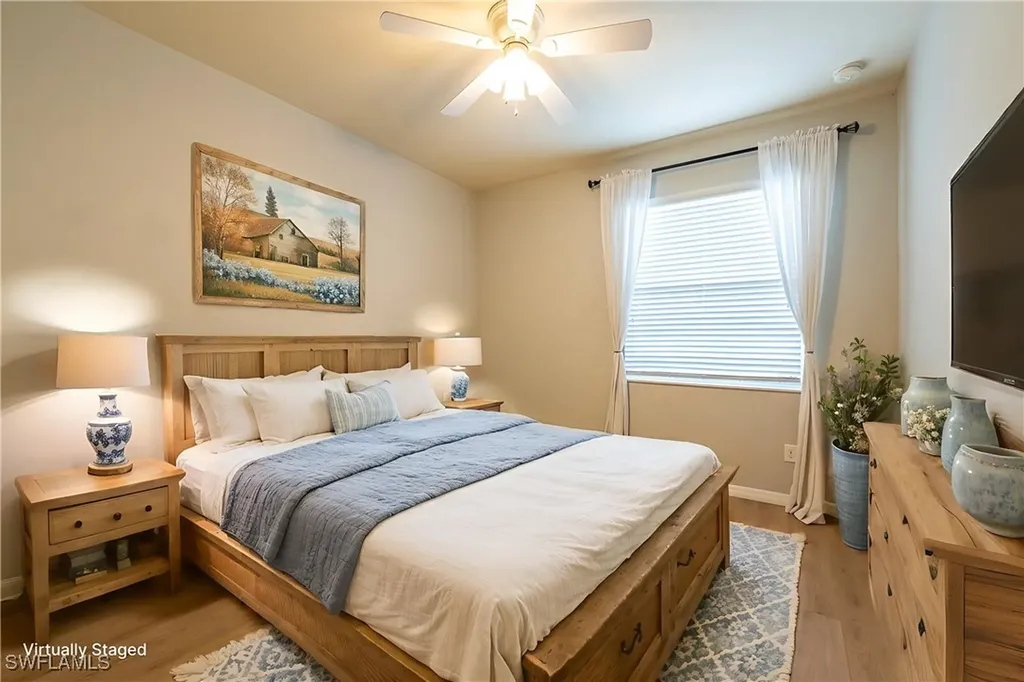 2470 Heydon Circle E Naples FL 34120