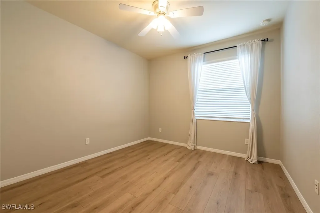 2470 Heydon Circle E Naples FL 34120