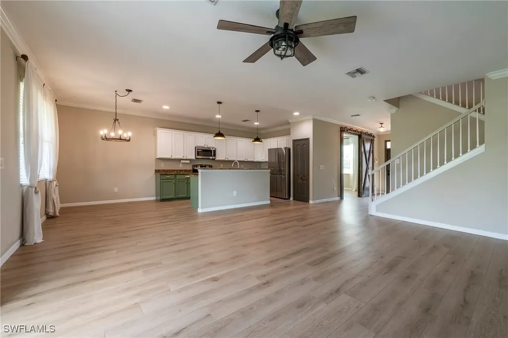 2470 Heydon Circle E Naples FL 34120