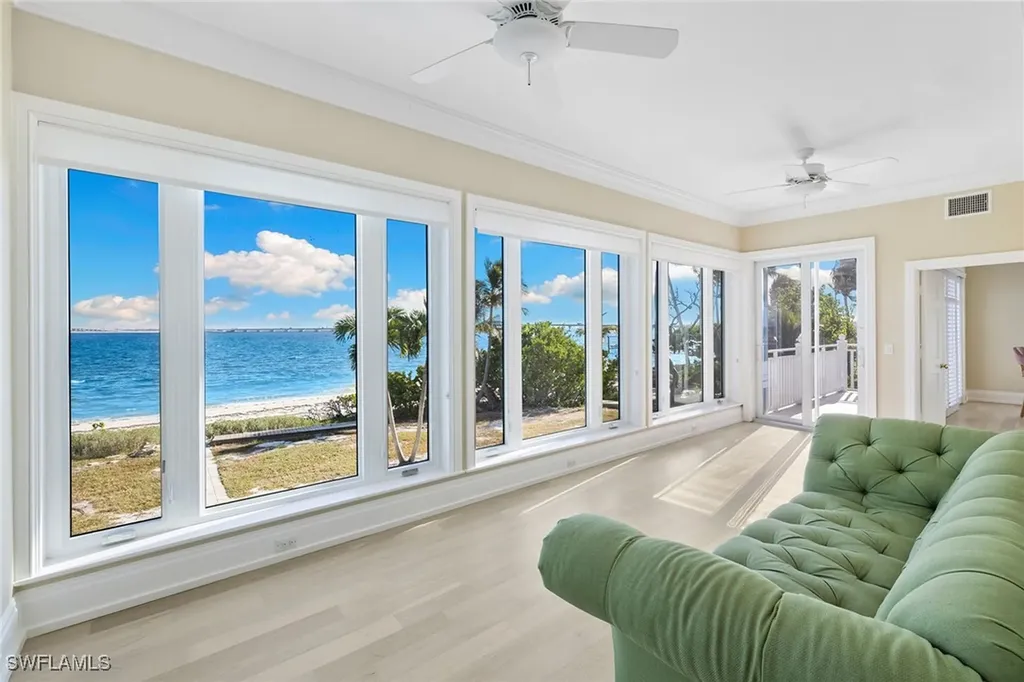 1069 Bird Lane Sanibel FL 33957