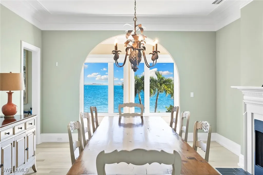 1069 Bird Lane Sanibel FL 33957