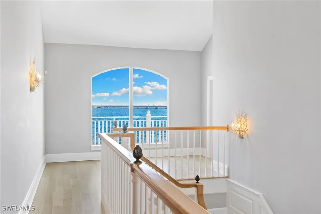 1069 Bird Lane Sanibel FL 33957