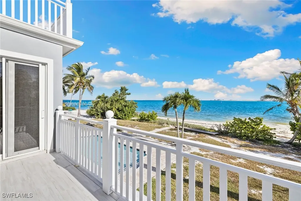 1069 Bird Lane Sanibel FL 33957