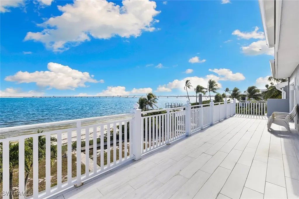 1069 Bird Lane Sanibel FL 33957