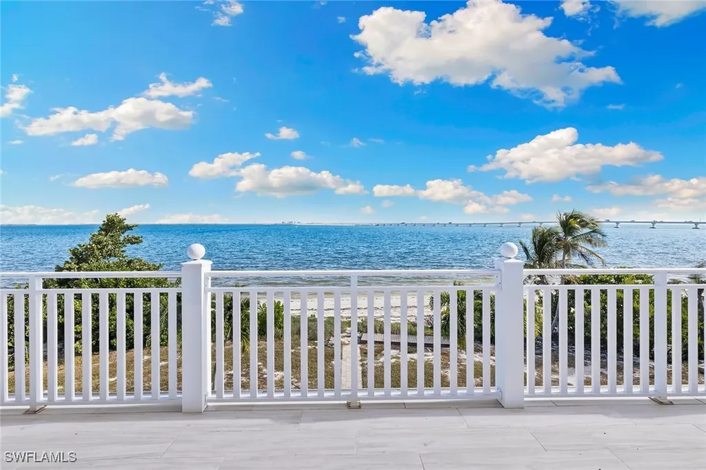 1069 Bird Lane Sanibel FL 33957