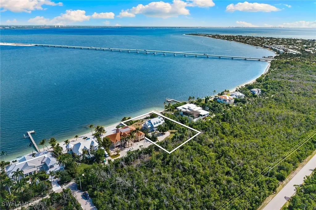 1069 Bird Lane Sanibel FL 33957