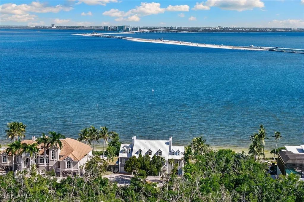 1069 Bird Lane Sanibel FL 33957