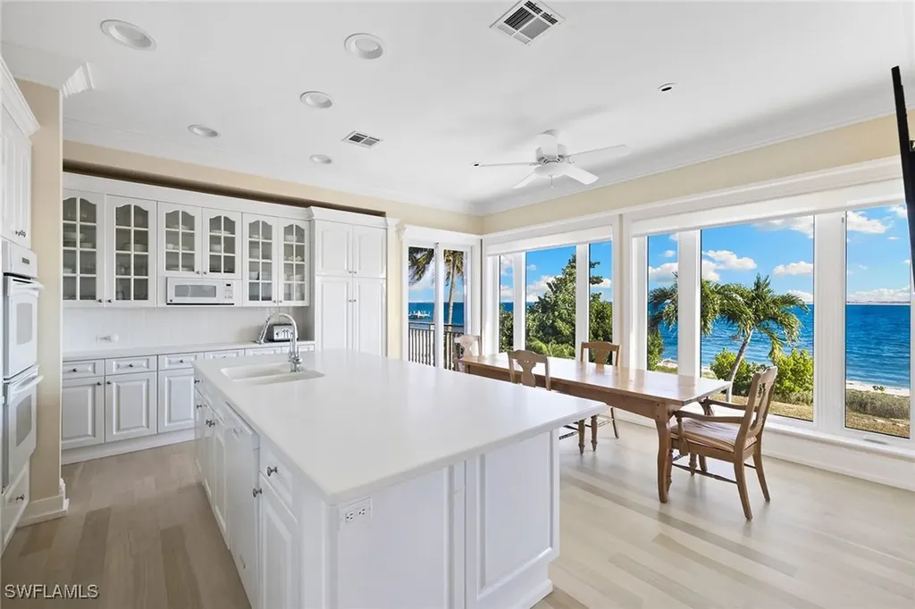 1069 Bird Lane Sanibel FL 33957