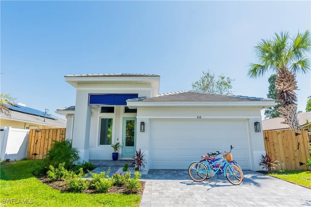 548 101st Avenue Naples FL 34108