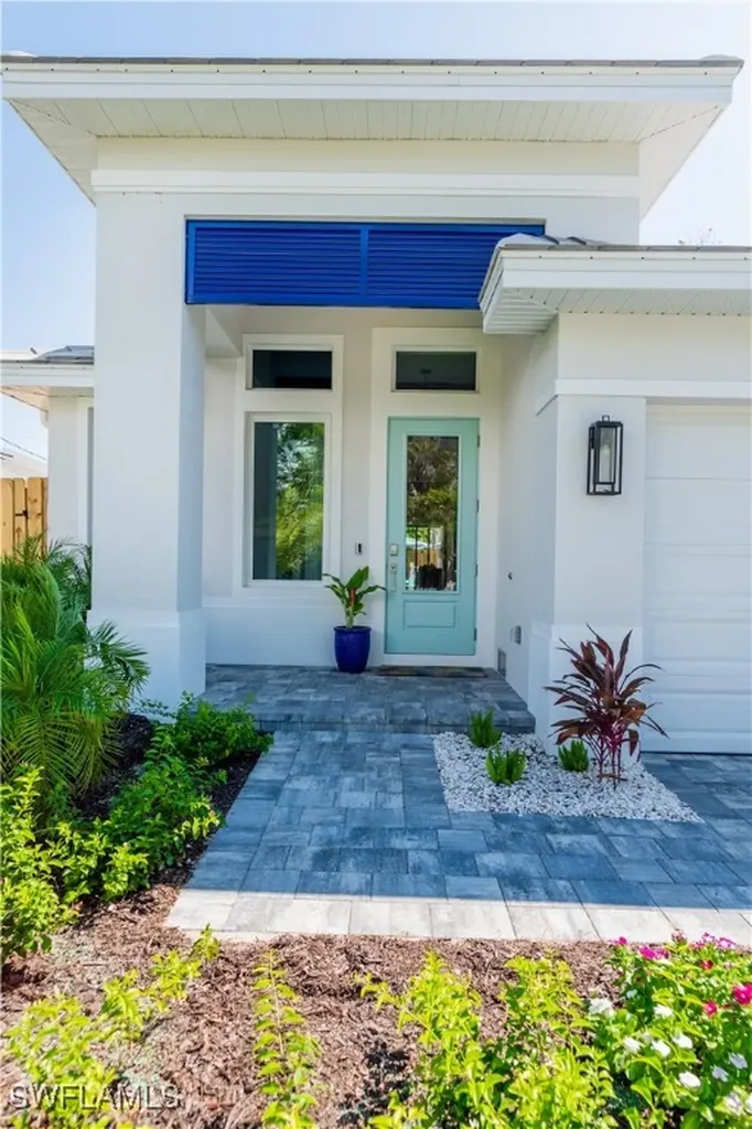 548 101st Avenue Naples FL 34108