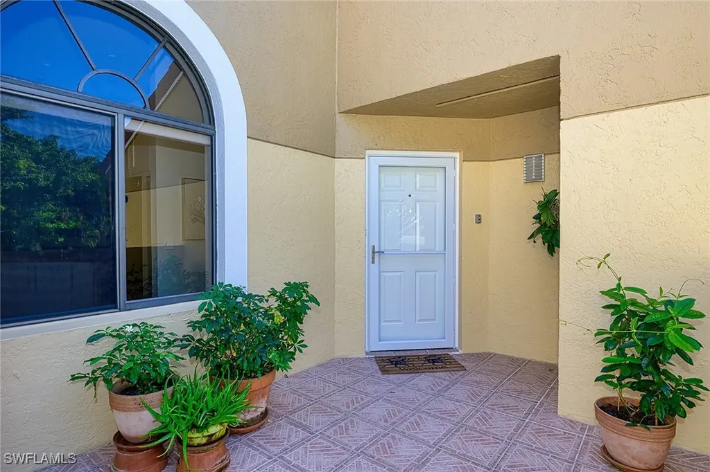 589 Beachwalk Circle Naples FL 34108