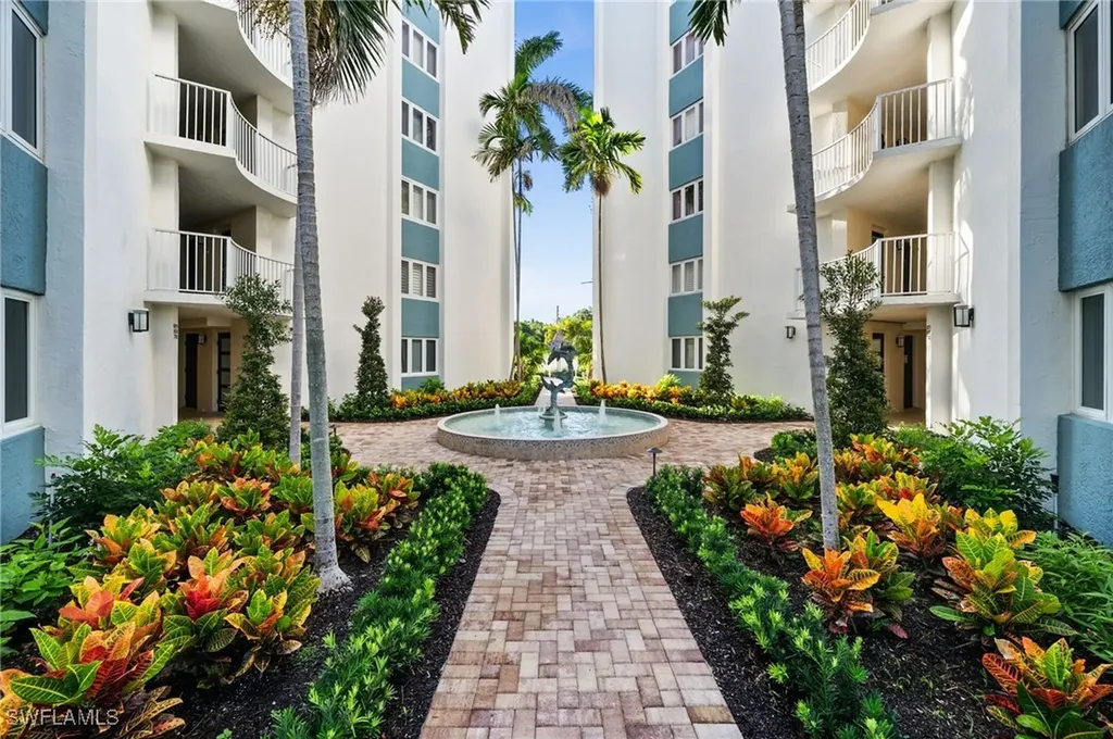 1300 Gulf Shore Boulevard N Naples FL 34102