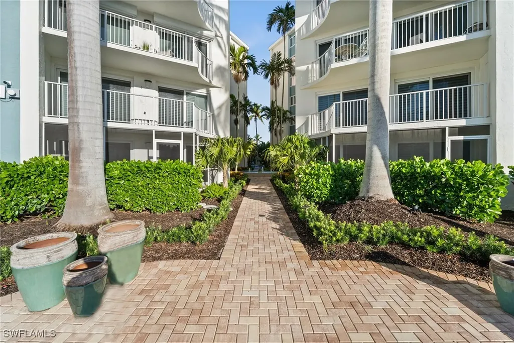 1300 Gulf Shore Boulevard N Naples FL 34102