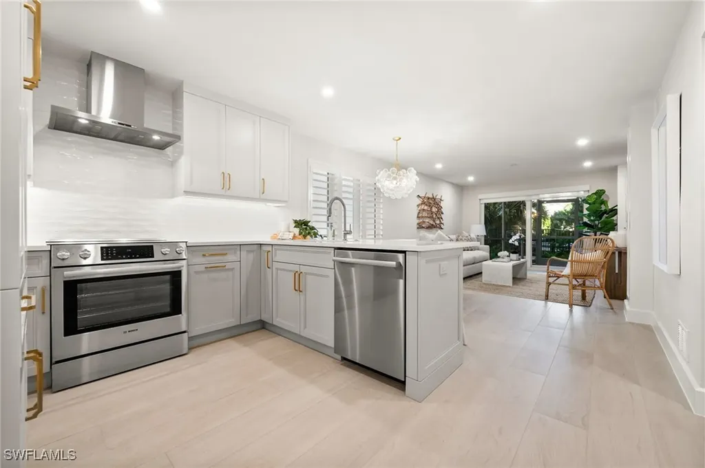 1300 Gulf Shore Boulevard N Naples FL 34102