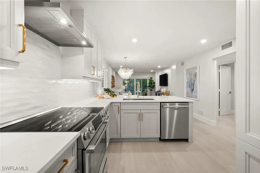 1300 Gulf Shore Boulevard N Naples FL 34102