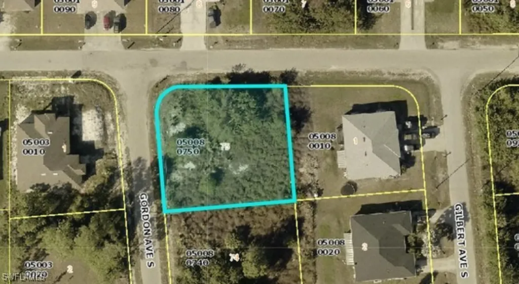 1501-1503 Gordon Avenue S Lehigh Acres FL 33973