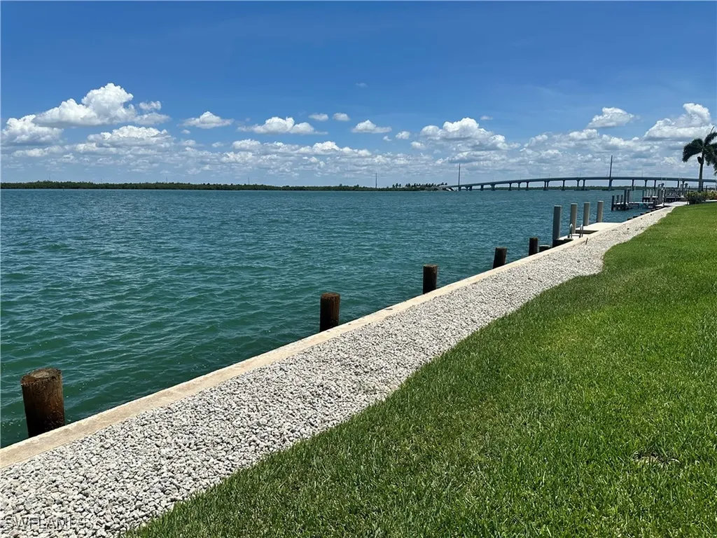 1268 Laurel Court Marco Island FL 34145