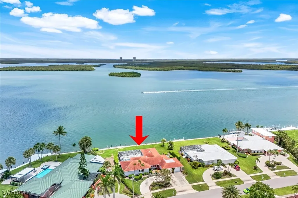 1268 Laurel Court Marco Island FL 34145