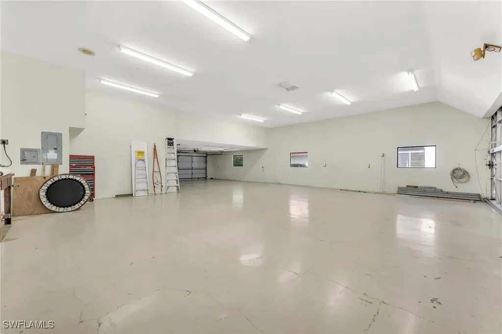 4150 Skyway Drive Naples FL 34112