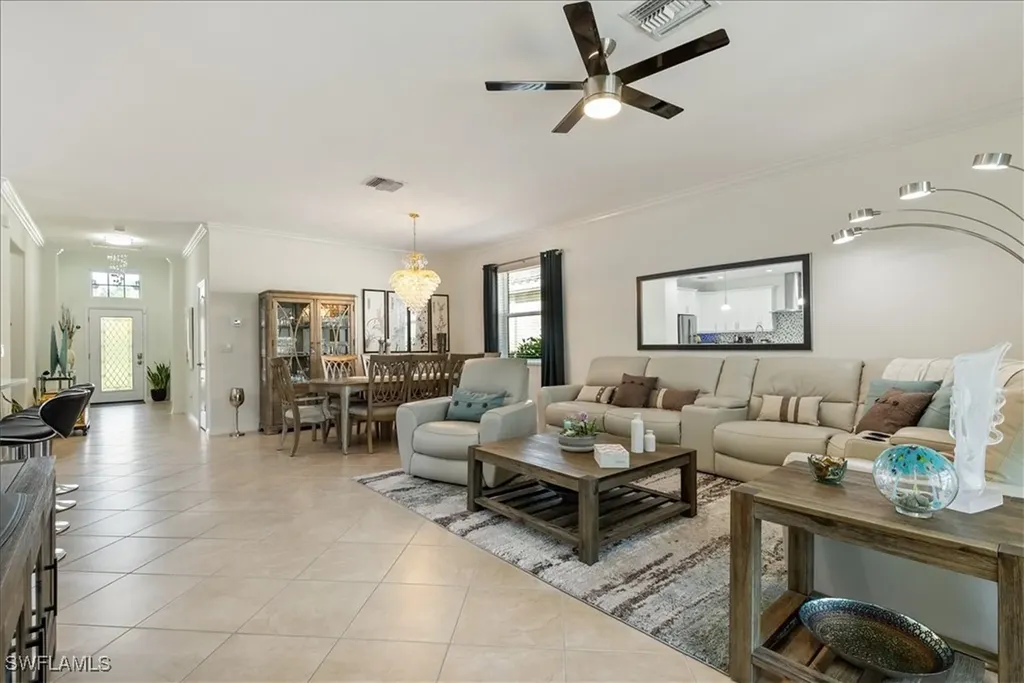 1987 Fairmont Lane Naples FL 34120