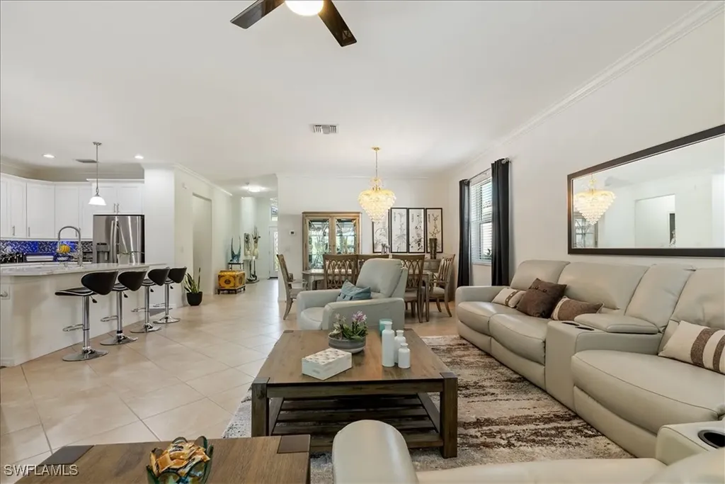1987 Fairmont Lane Naples FL 34120
