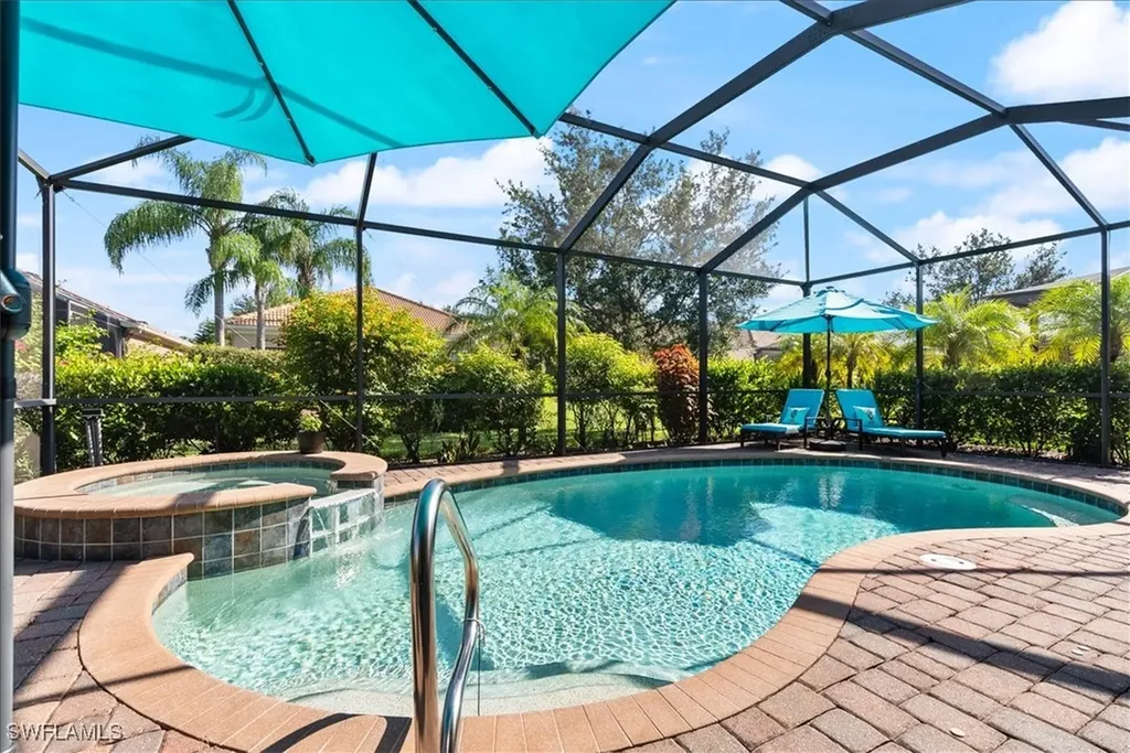 1987 Fairmont Lane Naples FL 34120