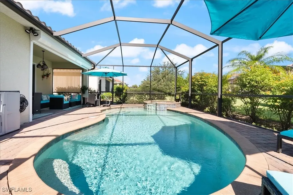 1987 Fairmont Lane Naples FL 34120