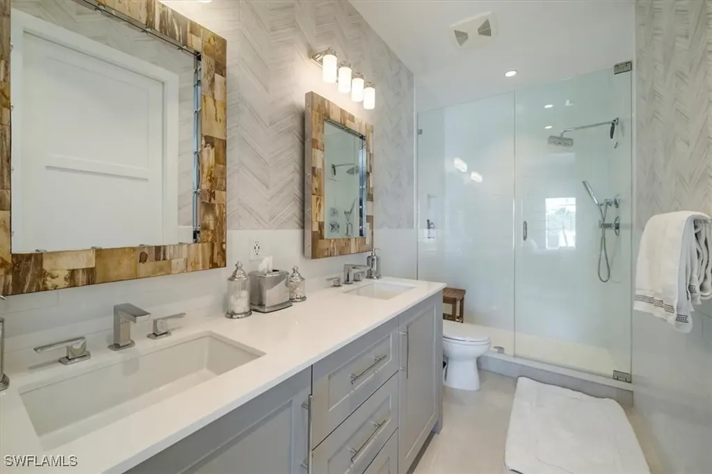 850 Central Avenue Naples FL 34102
