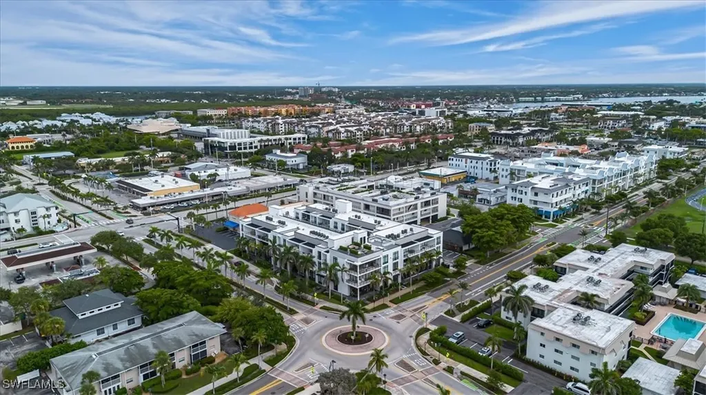 850 Central Avenue Naples FL 34102