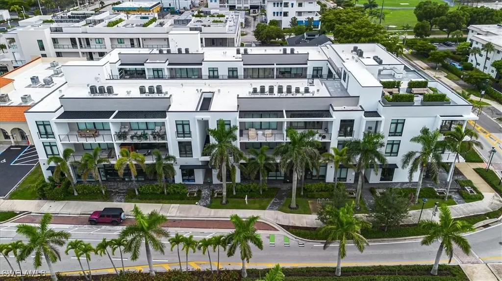 850 Central Avenue Naples FL 34102