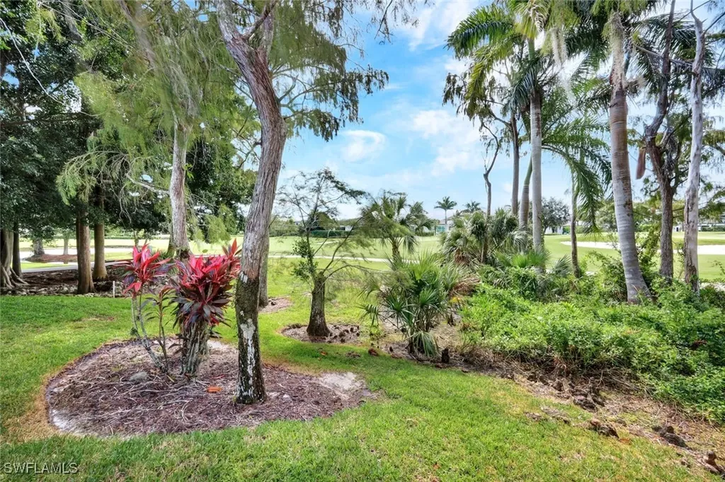 202 Bears Paw Trail Naples FL 34105