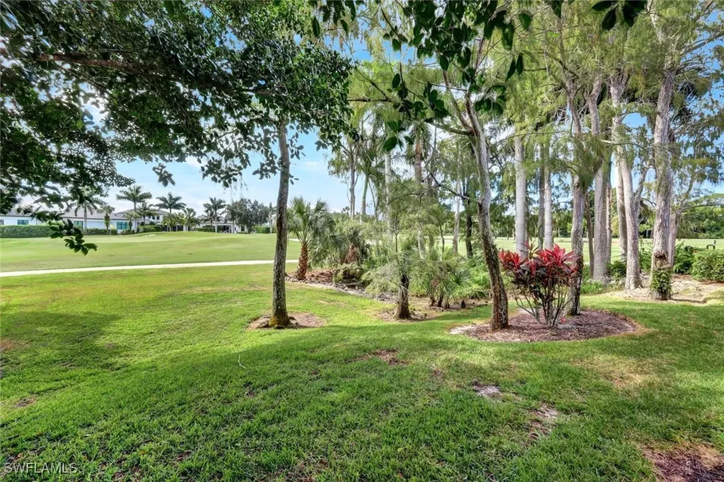 202 Bears Paw Trail Naples FL 34105