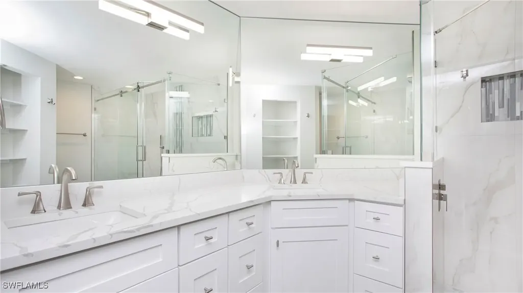 6225 Bellerive Avenue Naples FL 34119