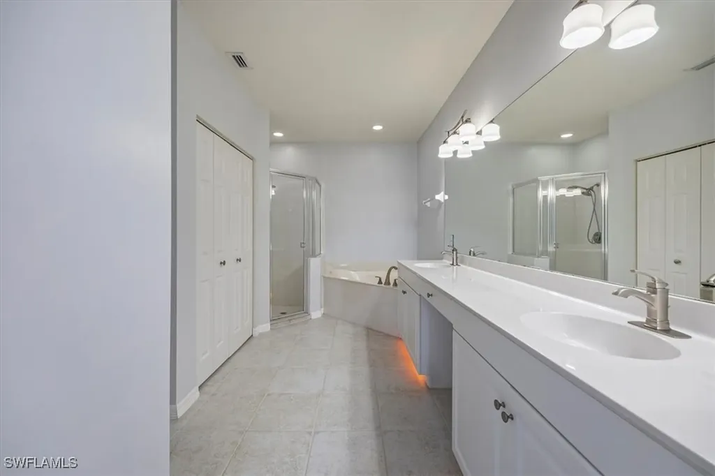 6235 Wilshire Pines Circle Naples FL 34109